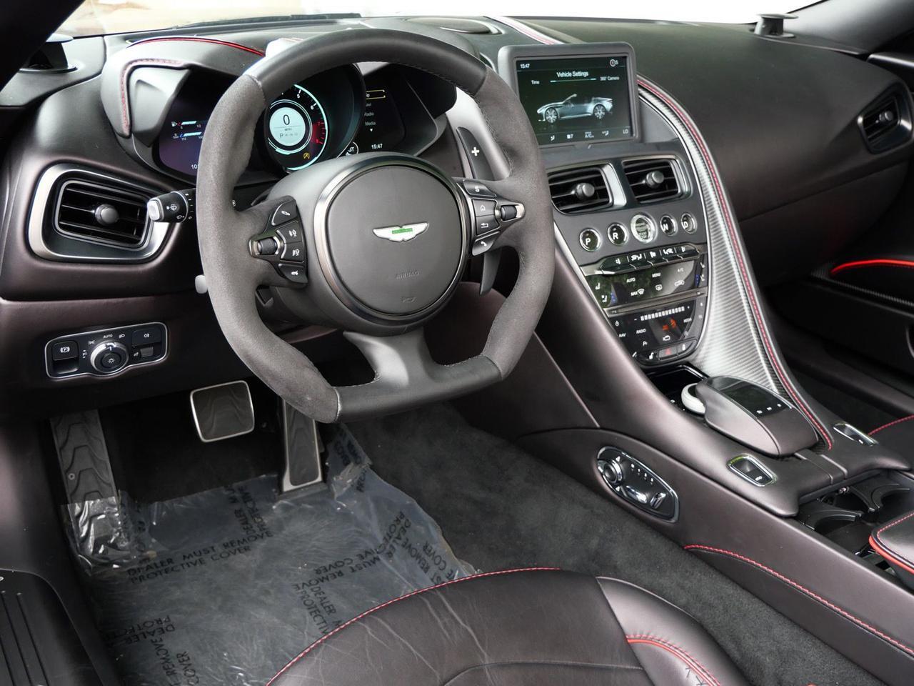 2023 Aston Martin DBS Volante Volante