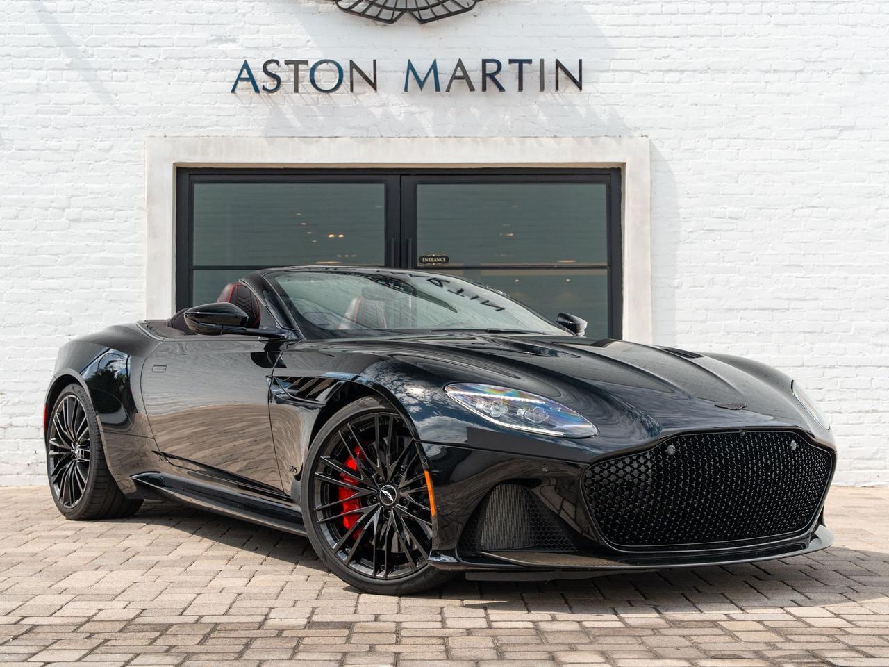 2023 Aston Martin DBS Volante Volante