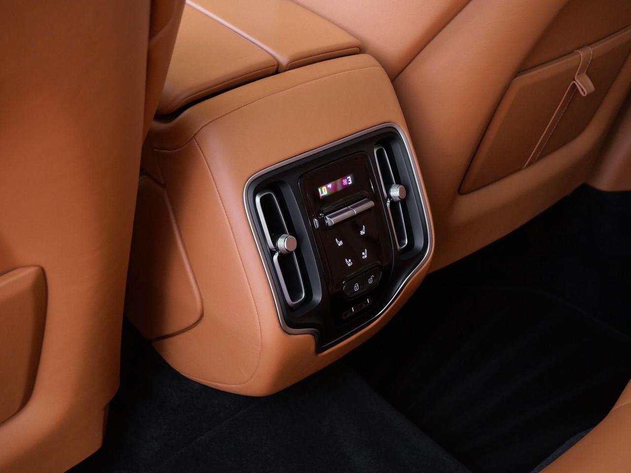 2023 Aston Martin DBX Lawrence KS