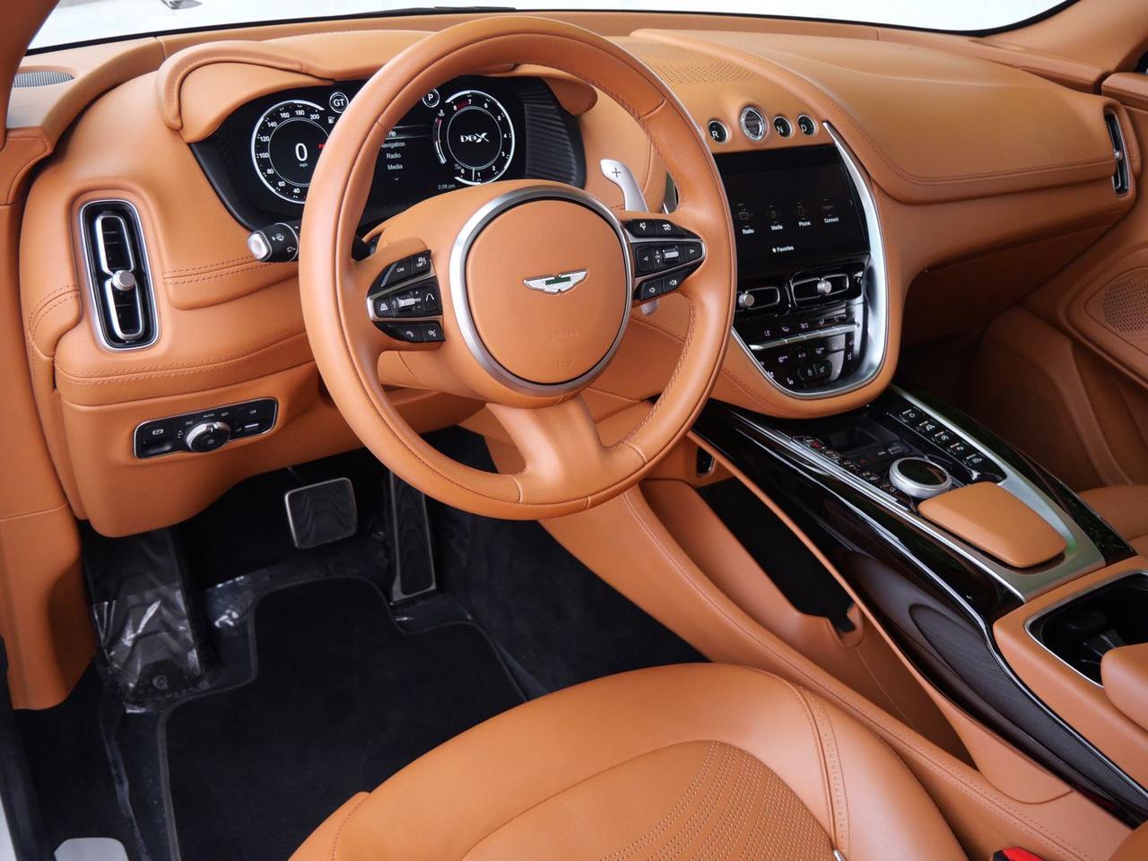 2023 Aston Martin DBX