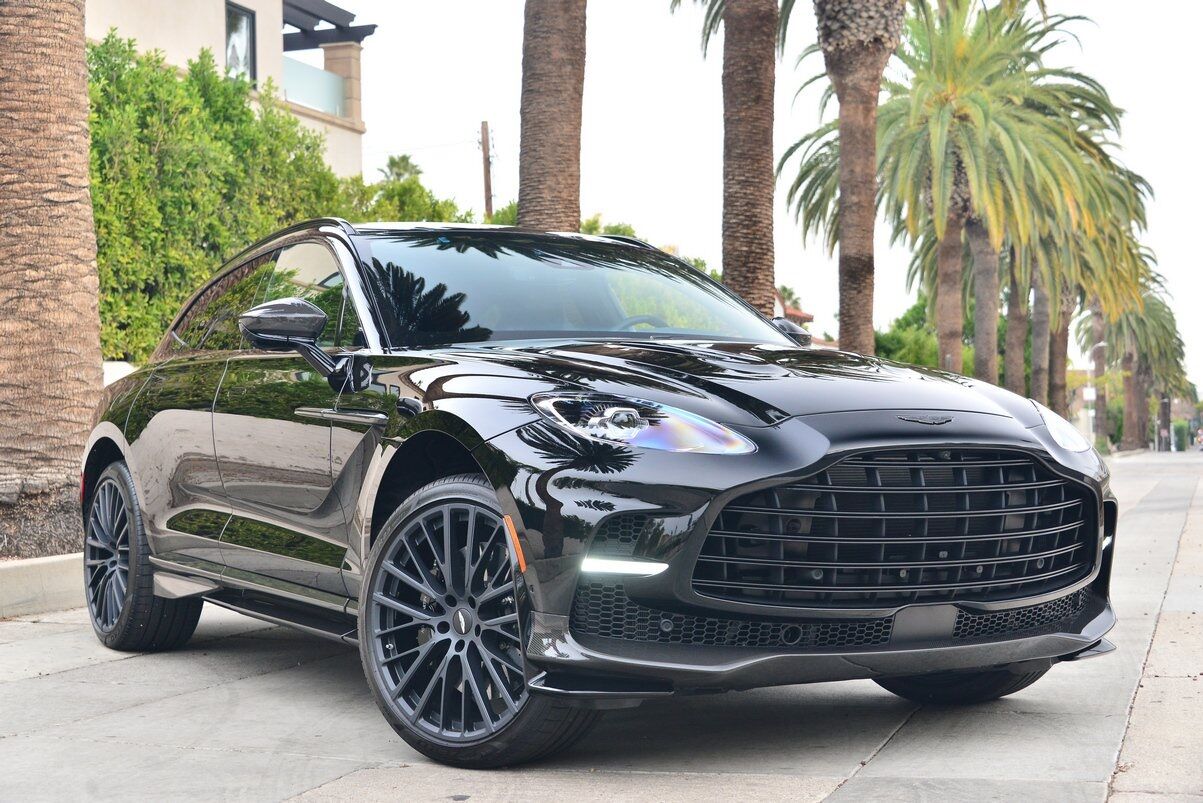 2023 Aston Martin DBX 707 707