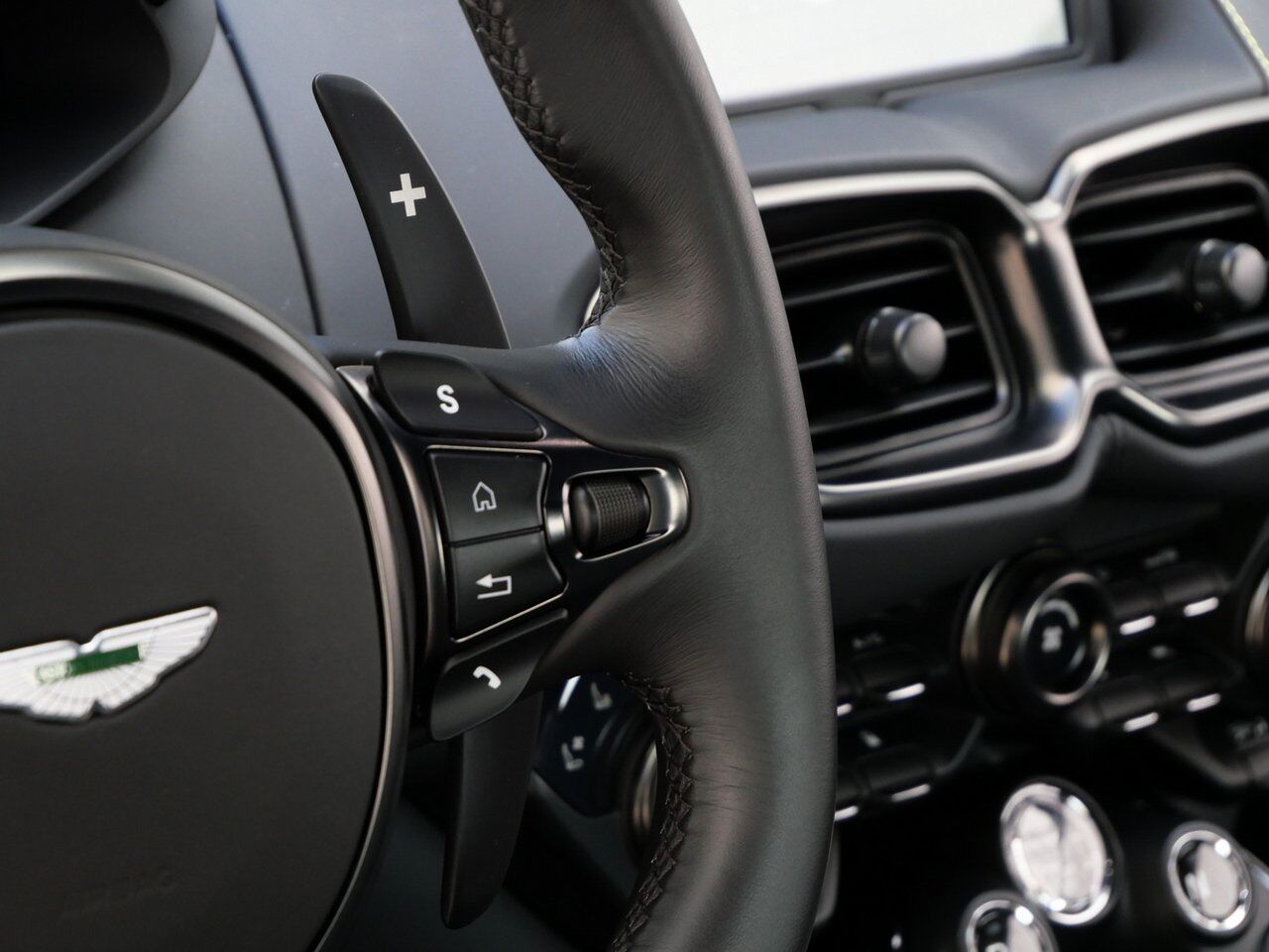 2023 Aston Martin Vantage Lawrence KS