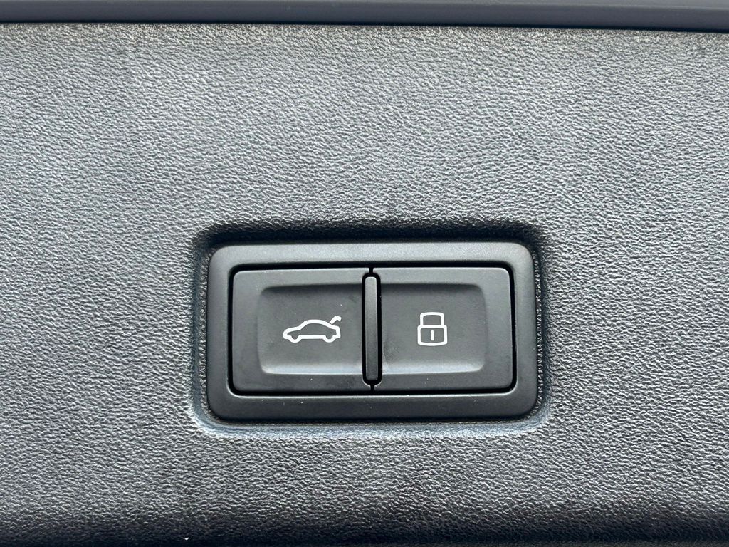 2023 Audi Q4 e-tron Premium Lakeland FL