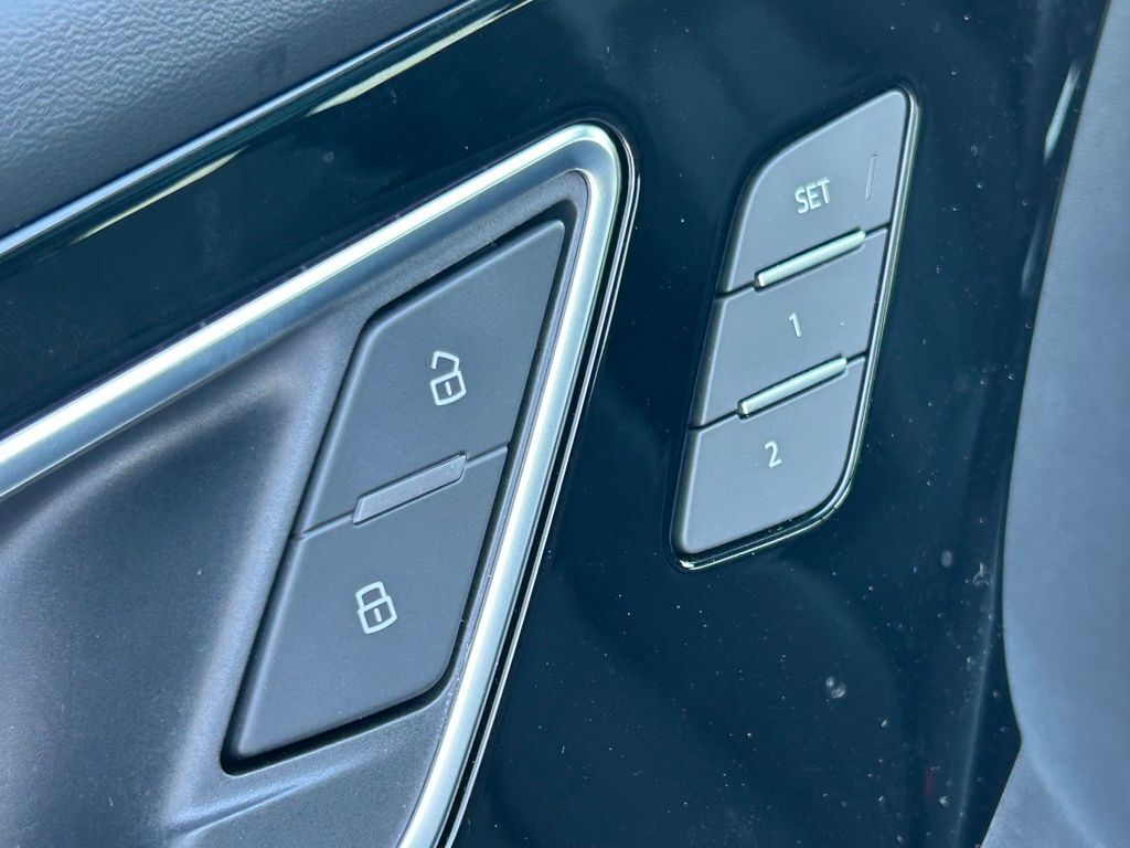 2023 Audi Q4 e-tron Prestige Lakeland FL