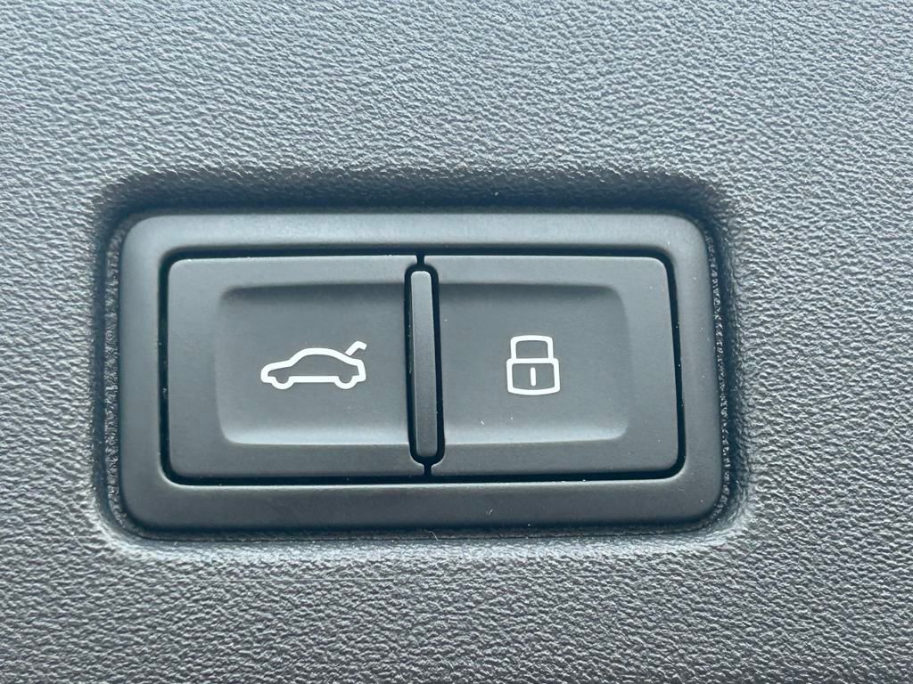 2023 Audi Q4 e-tron Prestige Lakeland FL