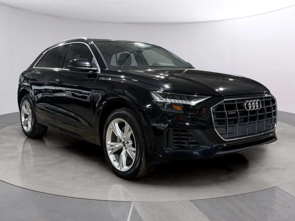 2023 Audi Q8 55 Premium quattro