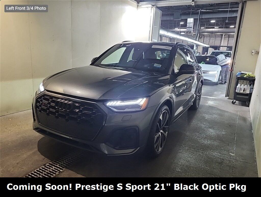 2023 Audi SQ5 Prestige's photo
