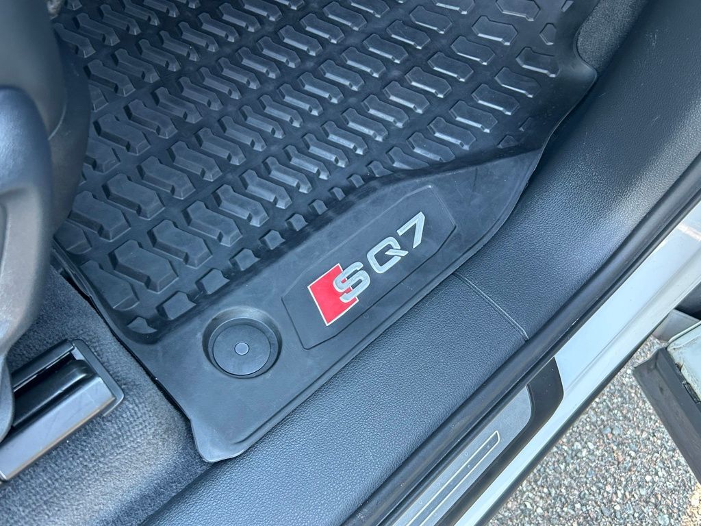 2023 Audi SQ7 Premium Plus Lakeland FL