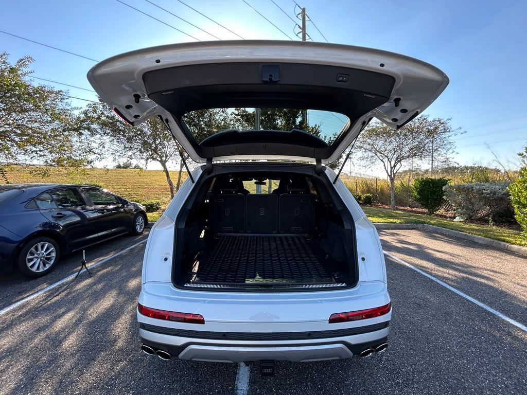 2023 Audi SQ7 Premium Plus Lakeland FL
