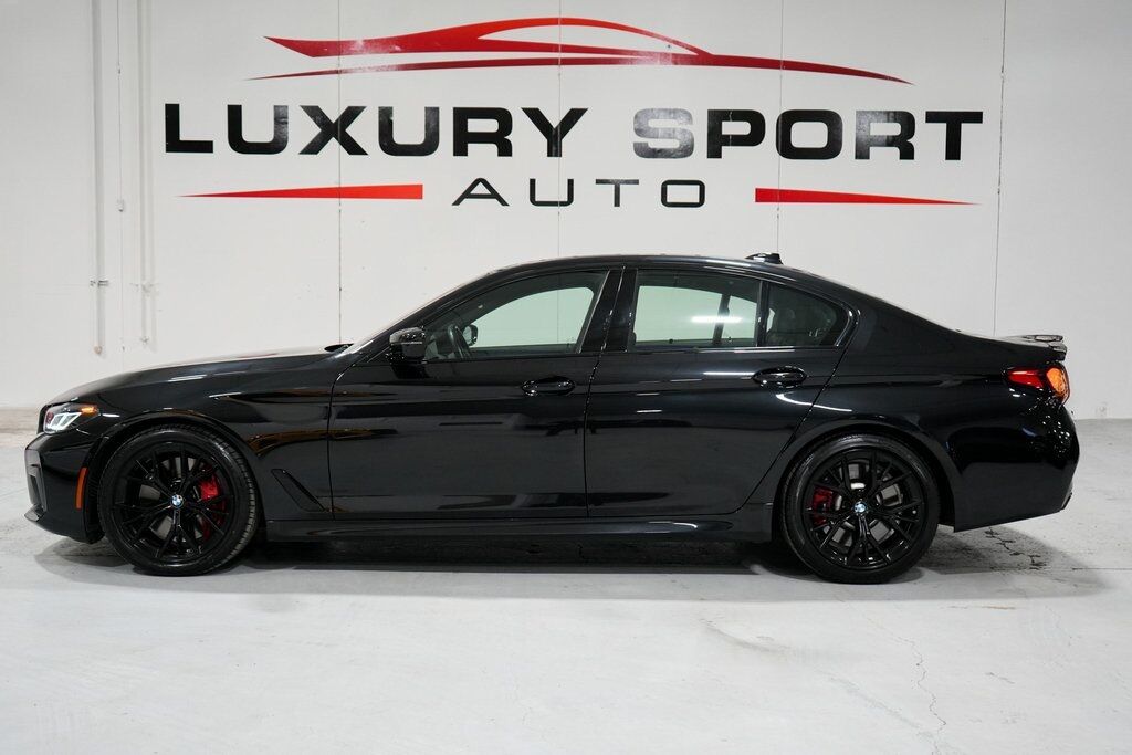 2023 BMW 5 Series M550i xDrive 2023 BMW 5 Series M550i xDrive