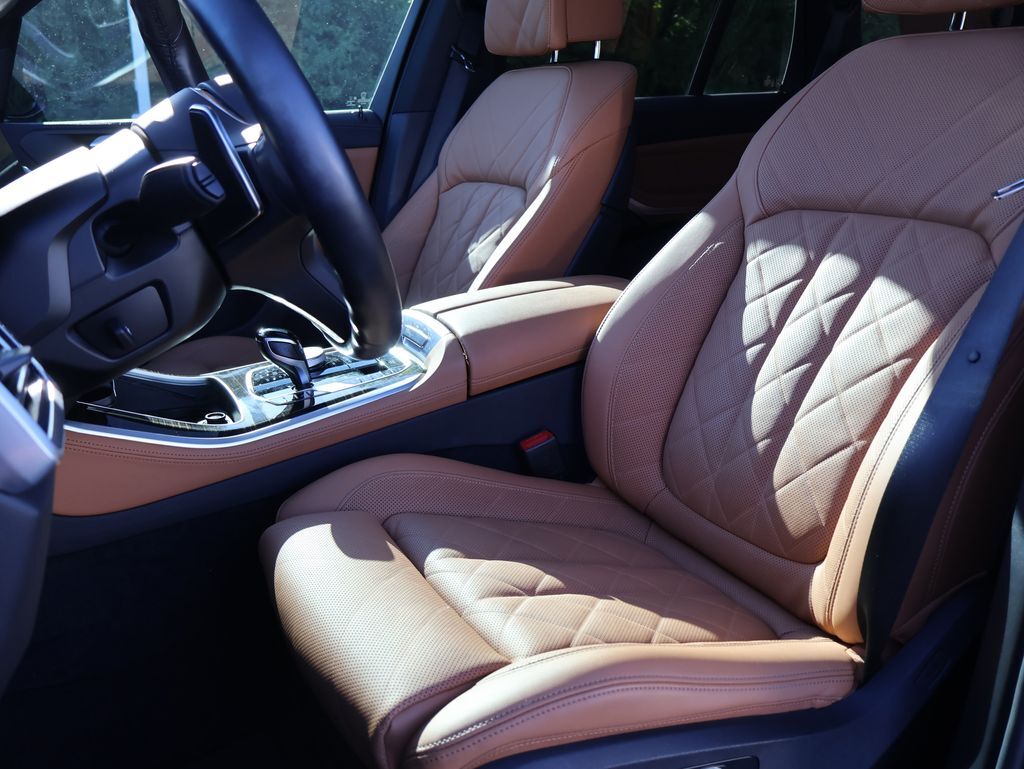 2023 BMW X5 M50i