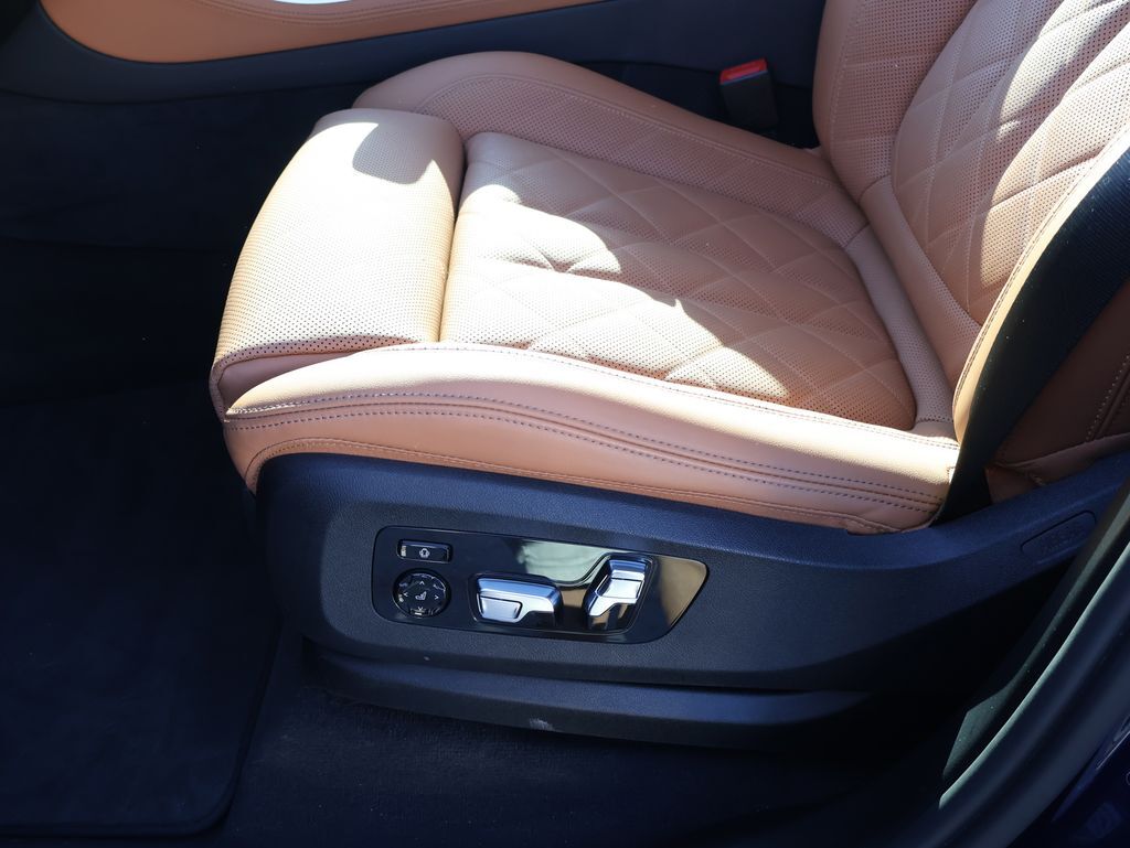 2023 BMW X5 M50i