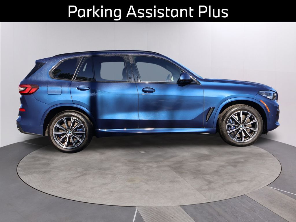 2023 BMW X5 M50i