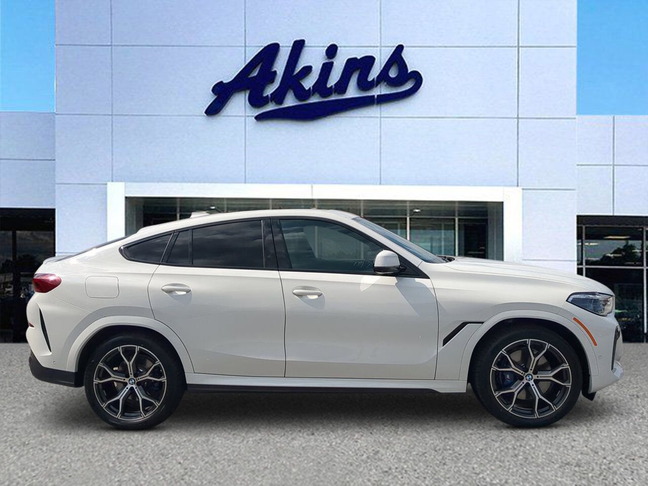 2023 BMW X6 xDrive40i Appleton WI
