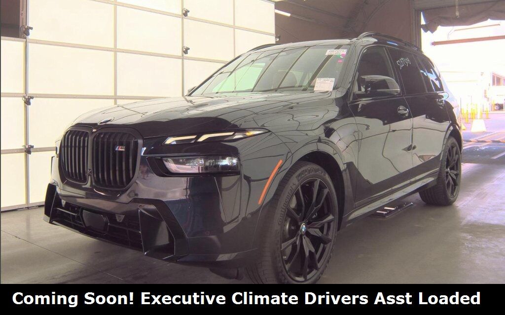 2023 BMW X7 M60i 2023 BMW X7 M60i