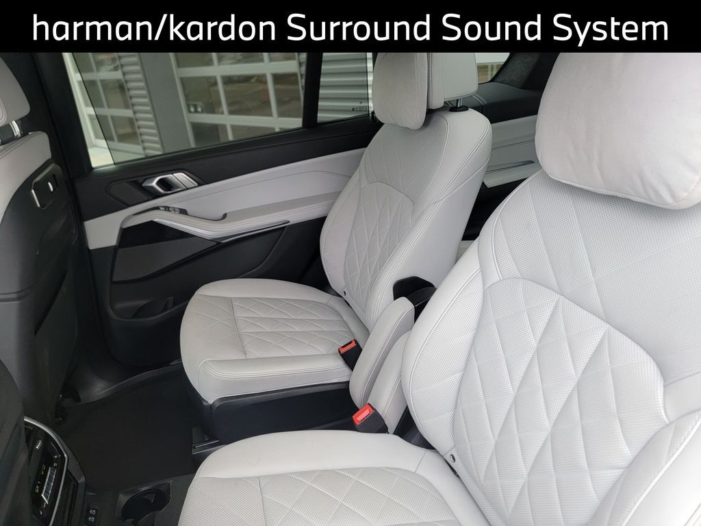 2023 BMW X7 xDrive40i