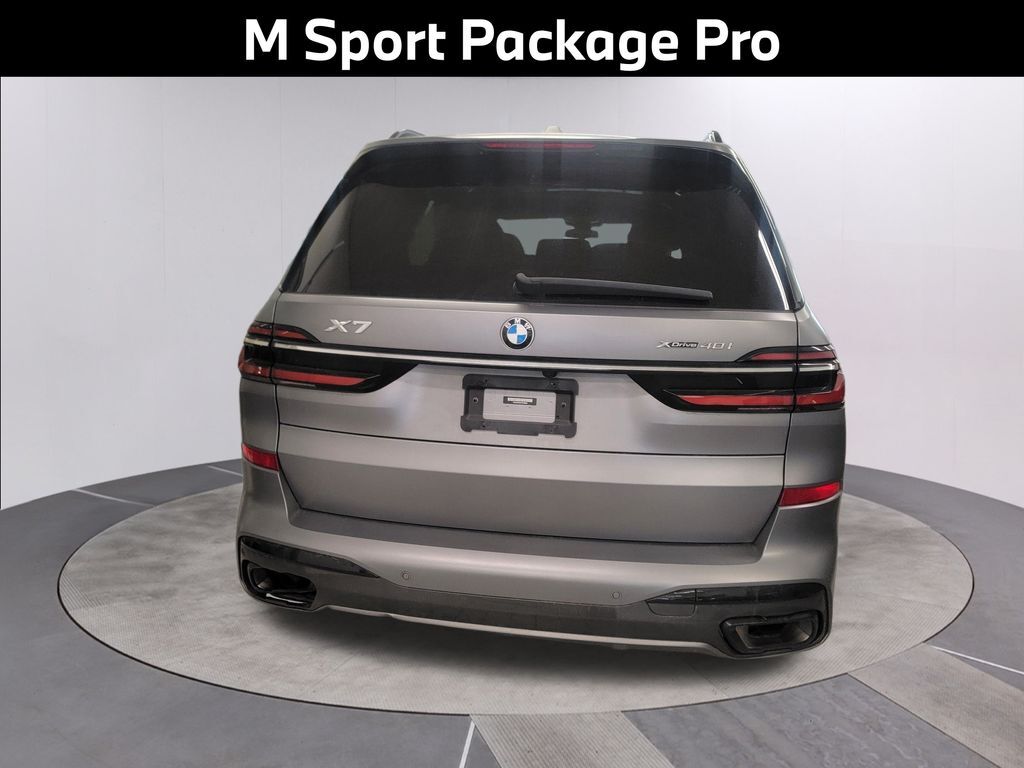 2023 BMW X7 xDrive40i