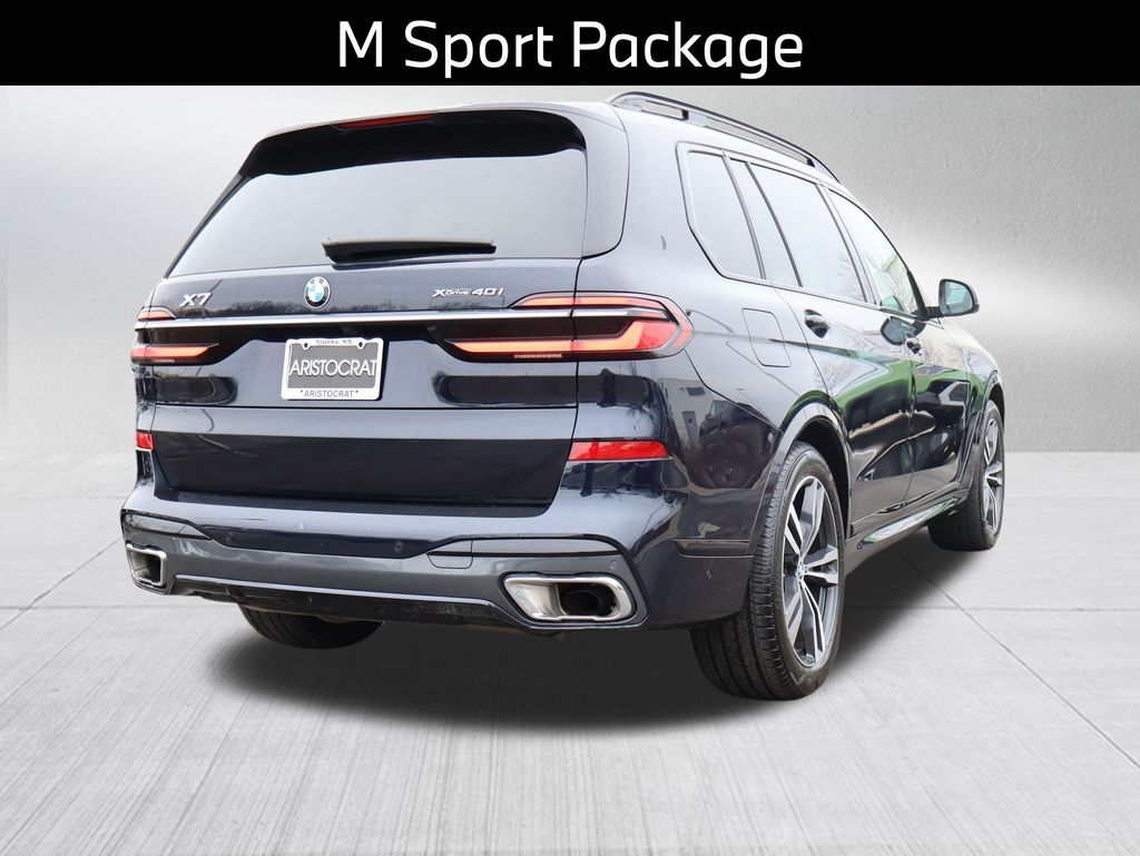 2023 BMW X7 xDrive40i