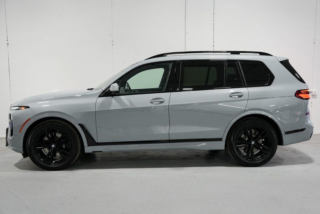 2023 BMW X7 xDrive40i 2023 BMW X7 xDrive40i
