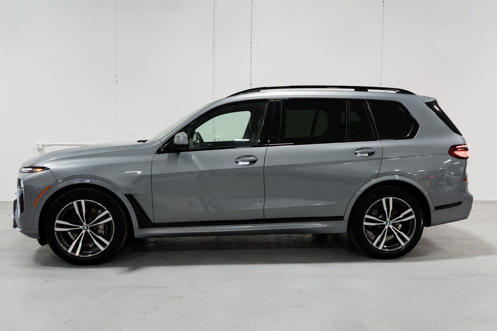 2023 BMW X7 xDrive40i 2023 BMW X7 xDrive40i