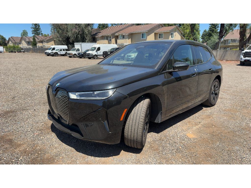 2023 BMW iX xDrive50 2023 BMW iX xDrive50