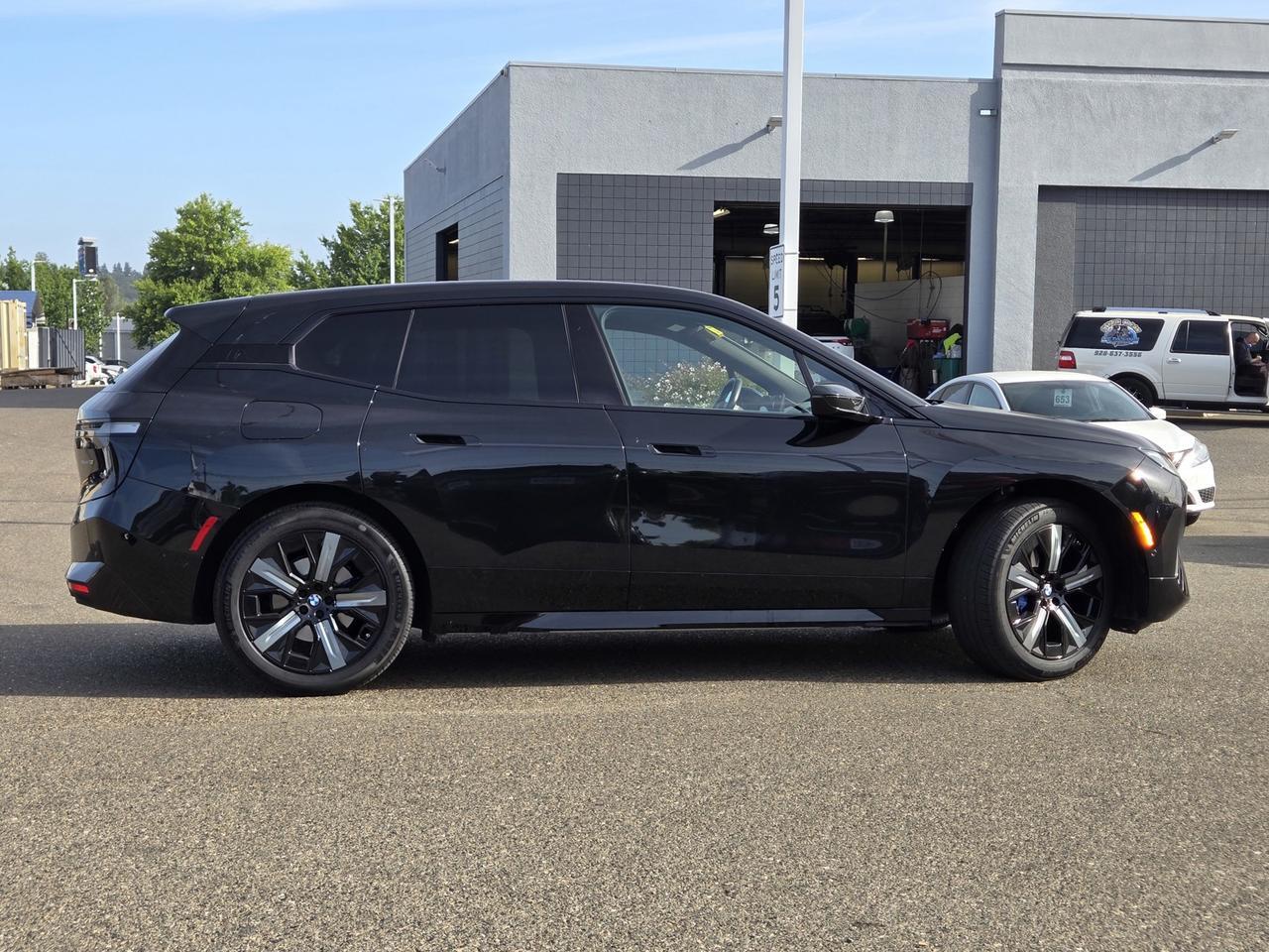 2023 BMW iX xDrive50 2023 BMW iX xDrive50