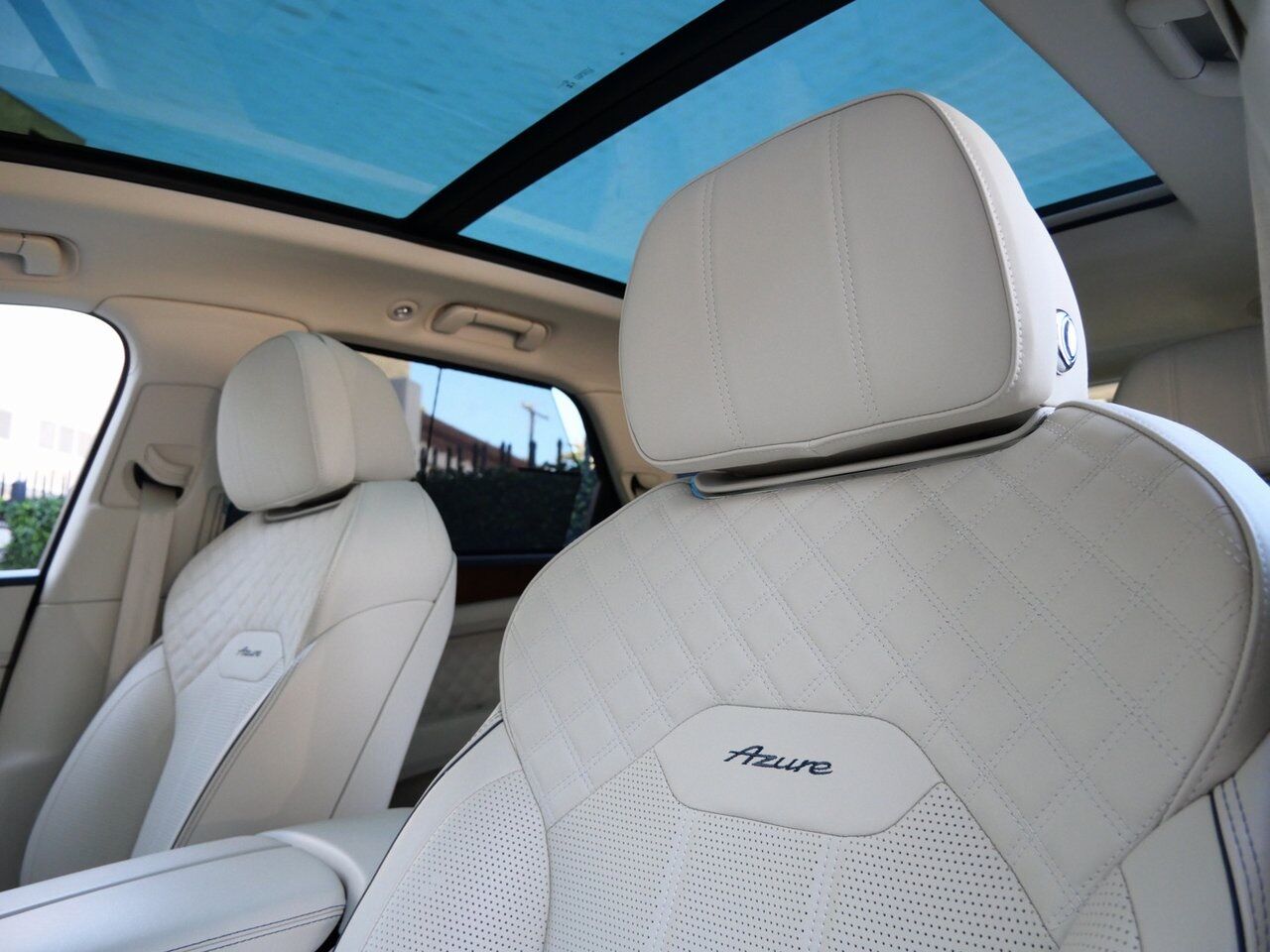 2023 Bentley Bentayga Azure Azure Lawrence KS