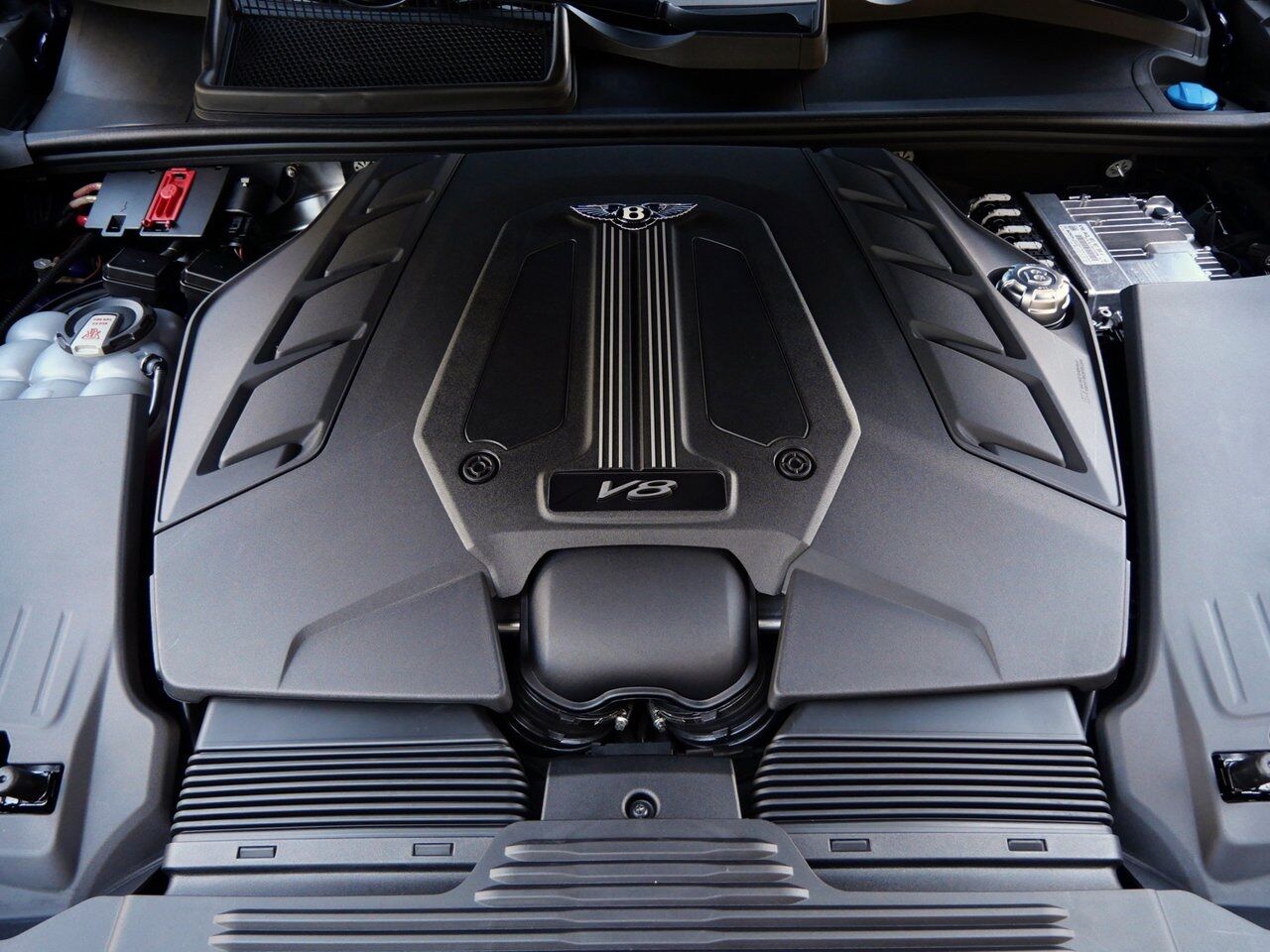 2023 Bentley Bentayga Azure Azure Lawrence KS