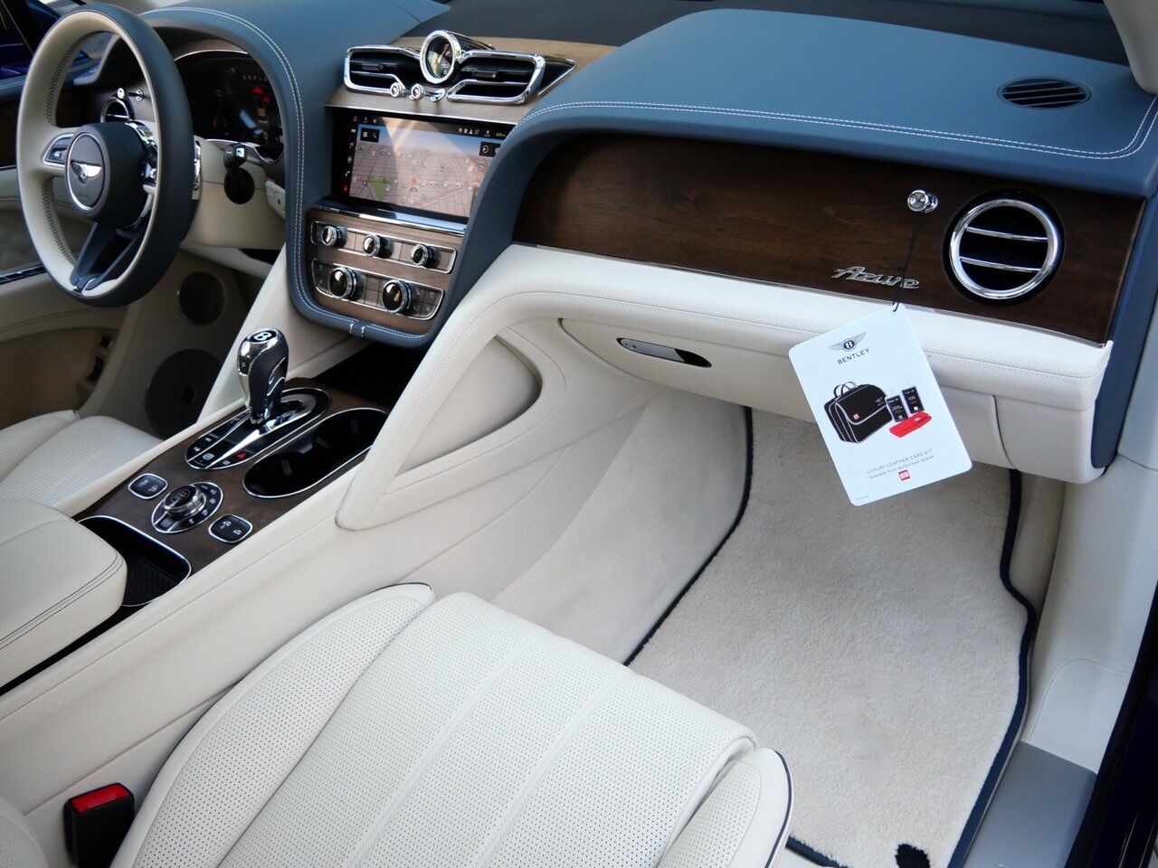 2023 Bentley Bentayga Azure Azure Lawrence KS