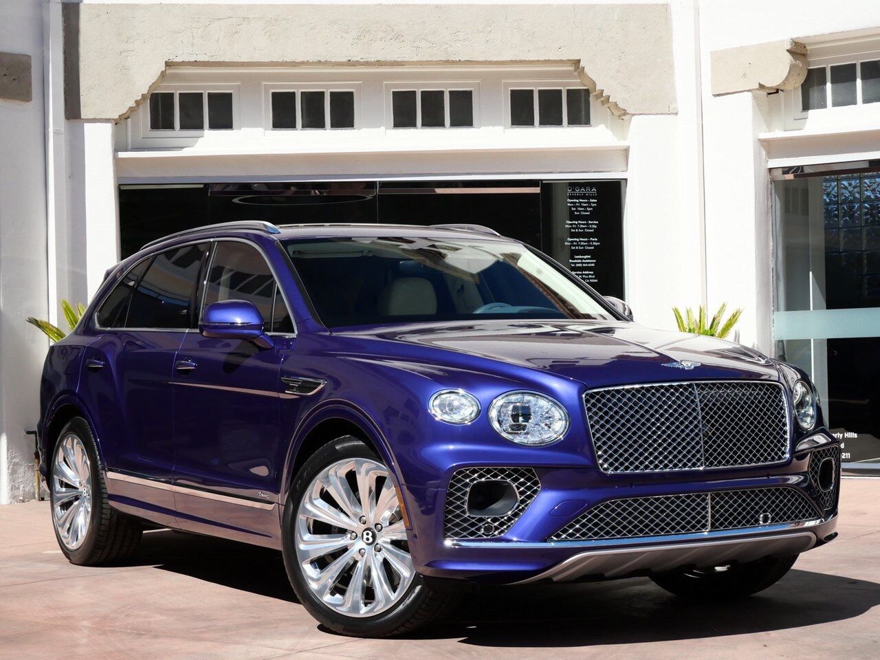 2023 Bentley Bentayga Azure Azure Lawrence KS