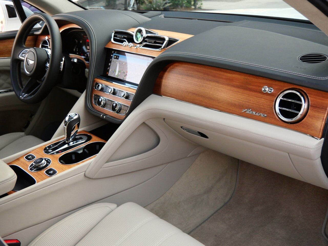 2023 Bentley Bentayga Azure Azure Lawrence KS