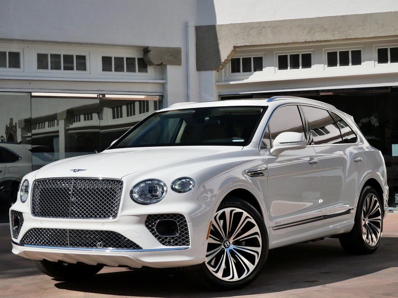 2023 Bentley Bentayga Azure Azure Lawrence KS