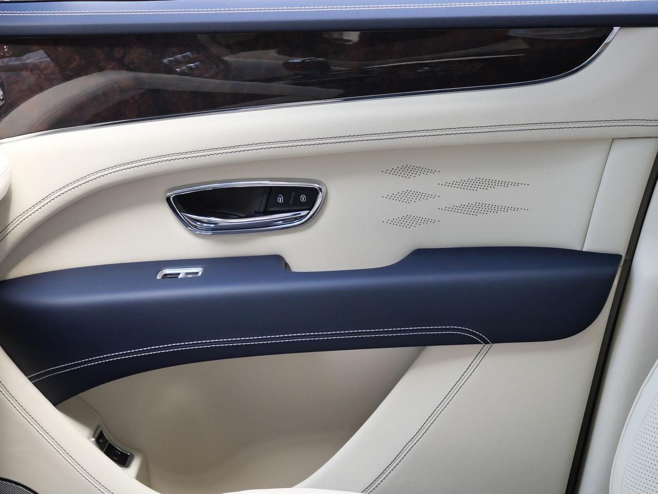 2023 Bentley Bentayga EWB Lawrence KS