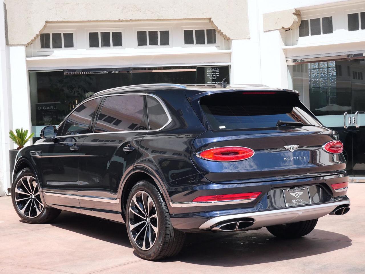 2023 Bentley Bentayga EWB