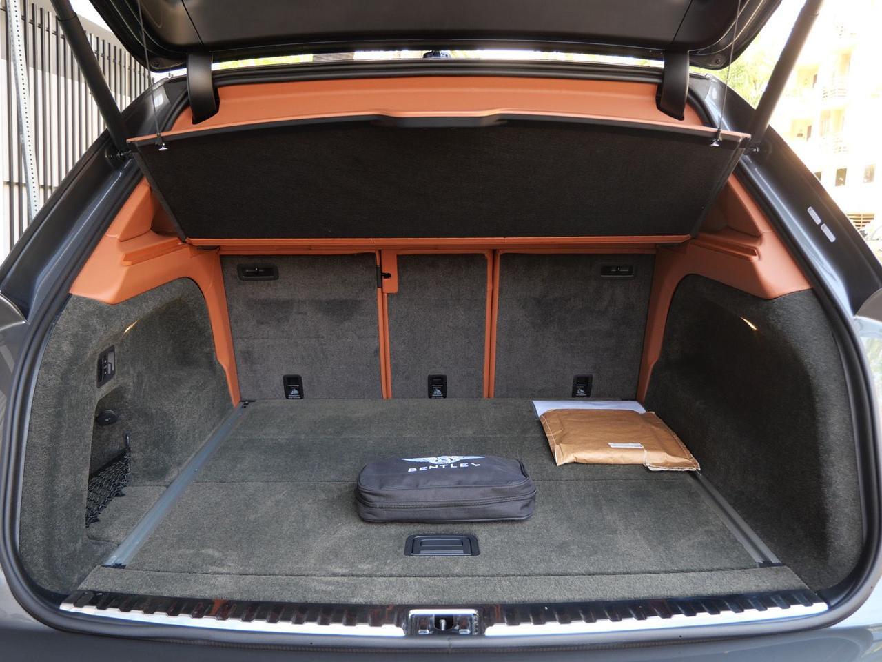 2023 Bentley Bentayga EWB Azure Azure Lawrence KS