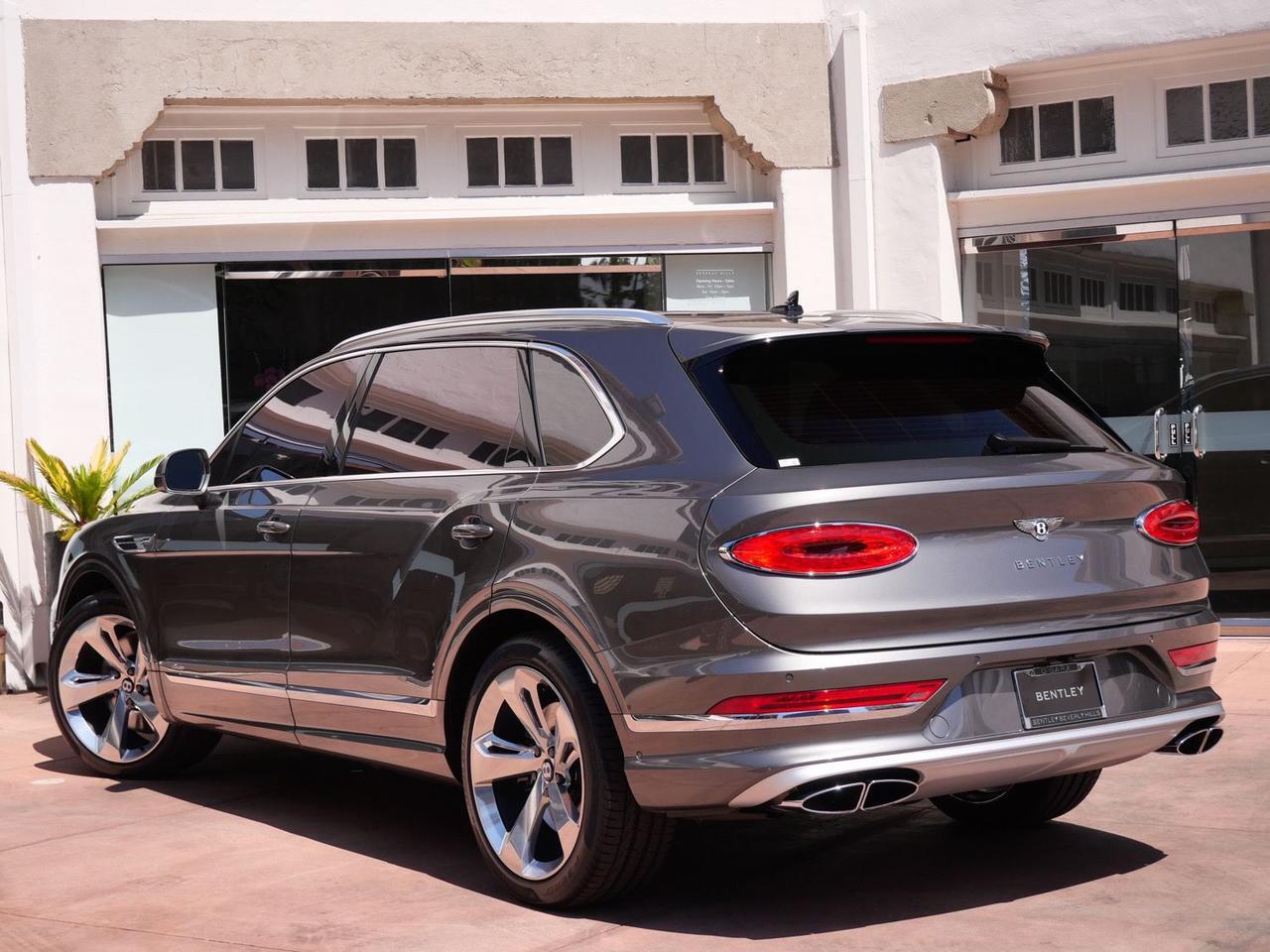 2023 Bentley Bentayga EWB Azure Azure