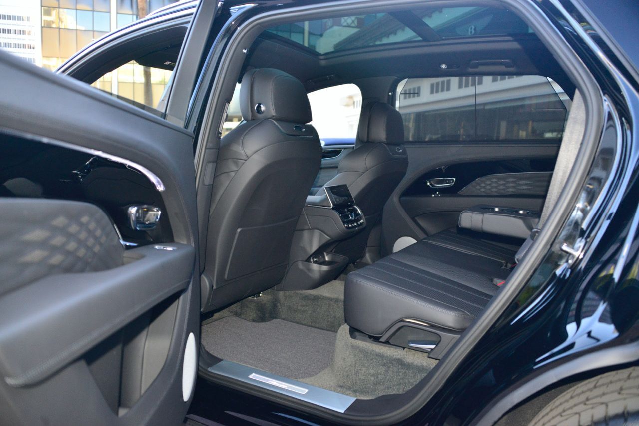 2023 Bentley Bentayga EWB Azure Azure Lawrence KS