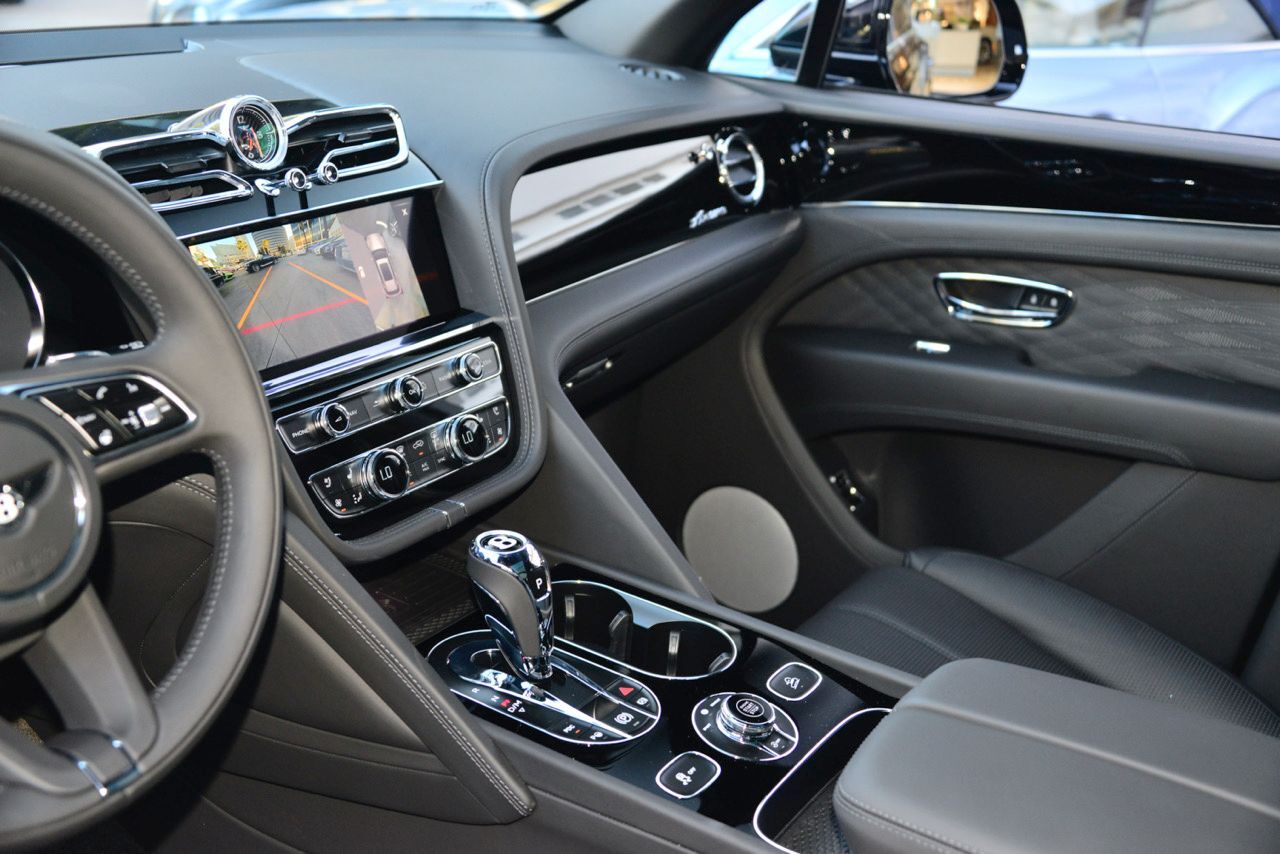 2023 Bentley Bentayga EWB Azure Azure Lawrence KS