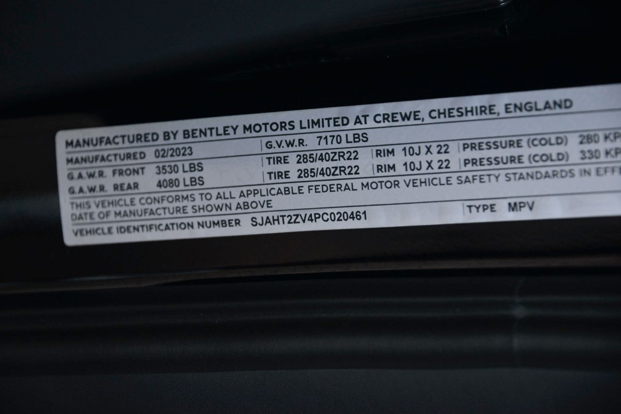 2023 Bentley Bentayga EWB Azure Azure Lawrence KS