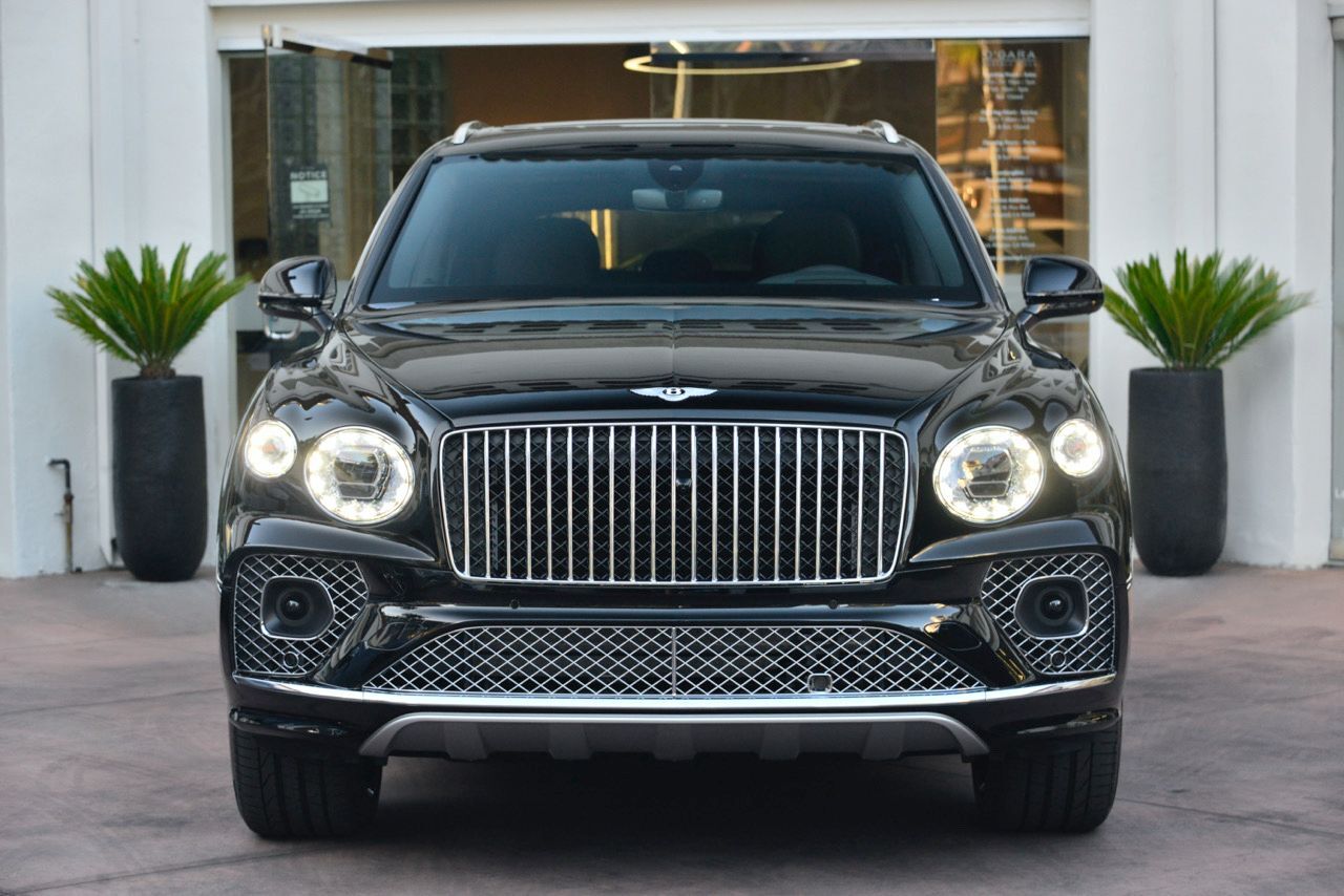 2023 Bentley Bentayga EWB Azure Azure Lawrence KS