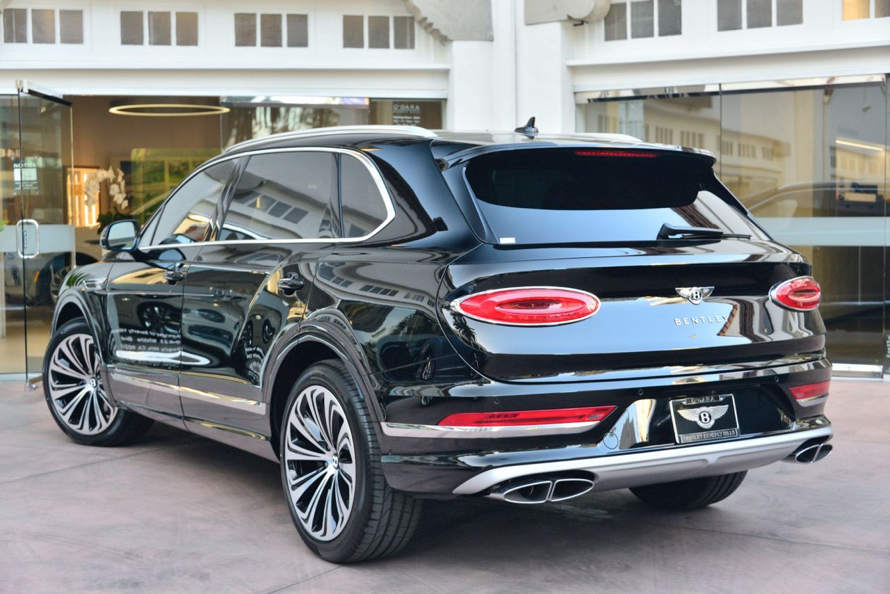 2023 Bentley Bentayga EWB Azure Azure