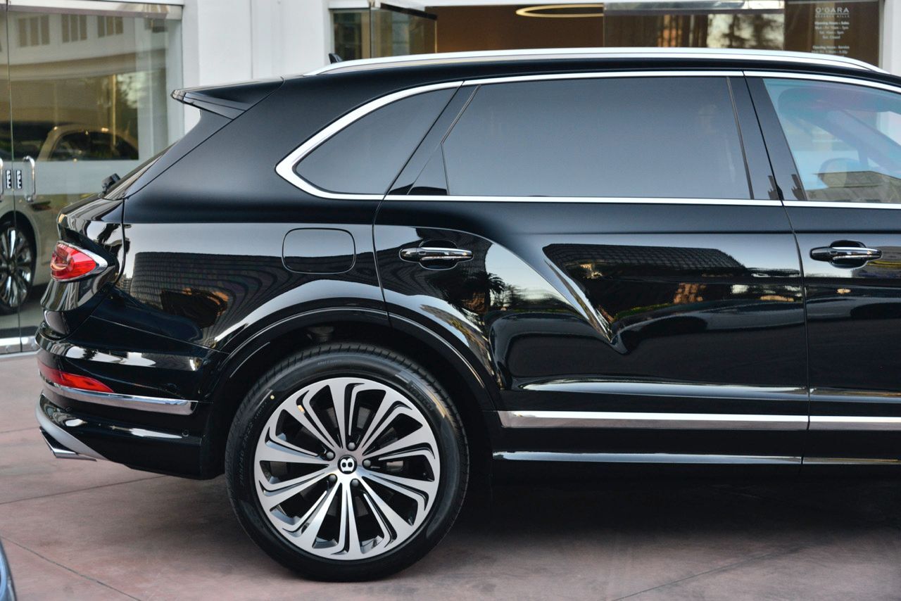 2023 Bentley Bentayga EWB Azure Azure Lawrence KS
