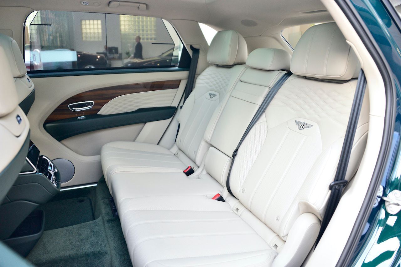 2023 Bentley Bentayga EWB Azure Azure Lawrence KS