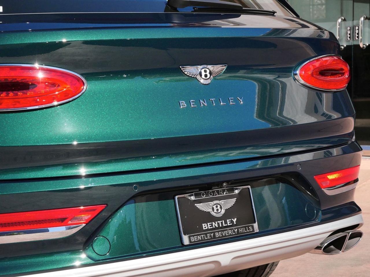 2023 Bentley Bentayga EWB Azure Azure Lawrence KS