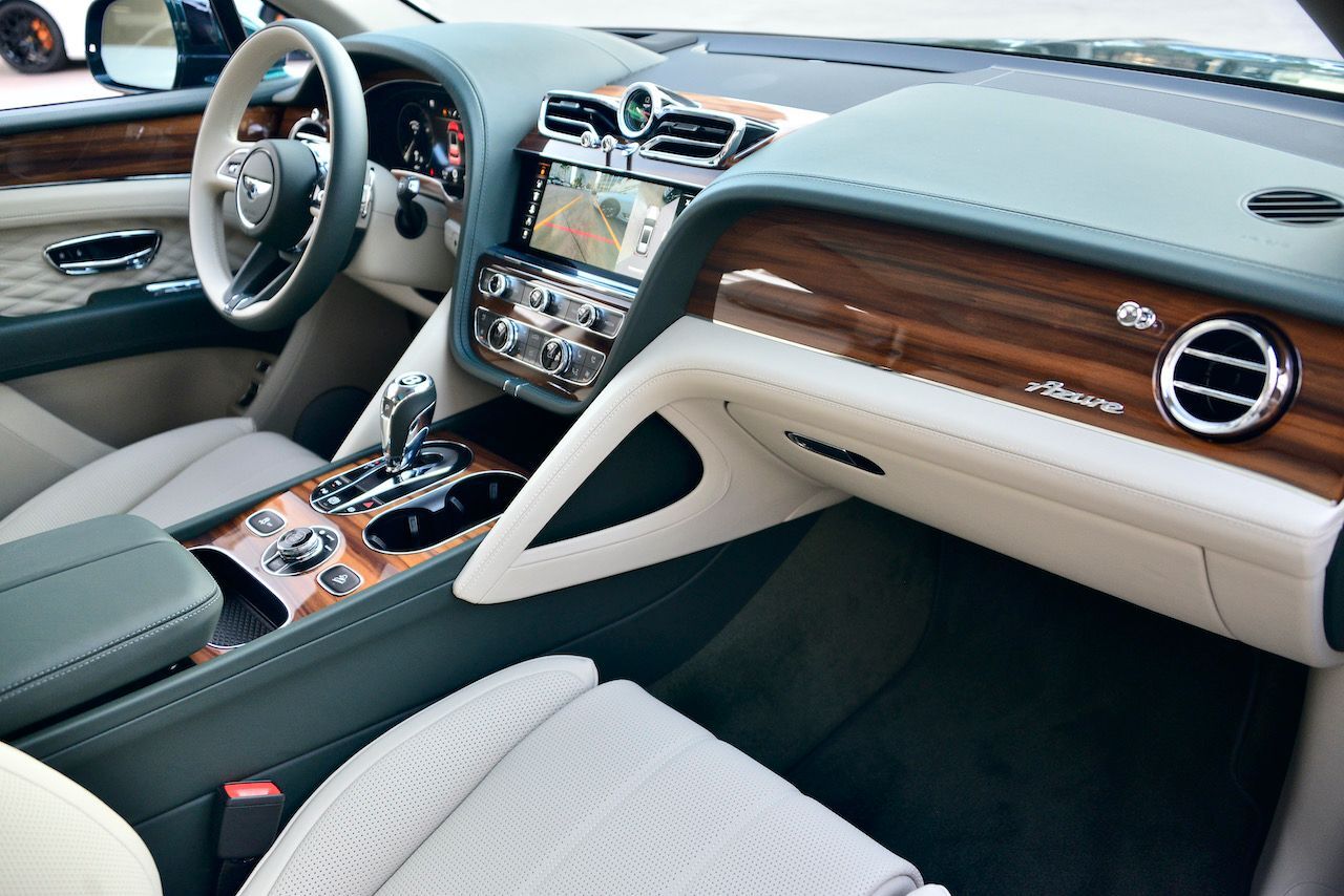 2023 Bentley Bentayga EWB Azure Azure Lawrence KS