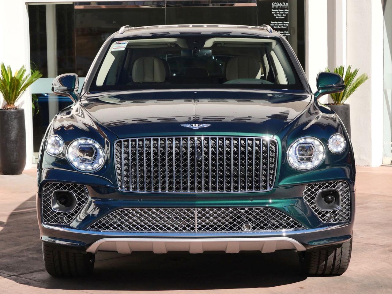 2023 Bentley Bentayga EWB Azure Azure Lawrence KS