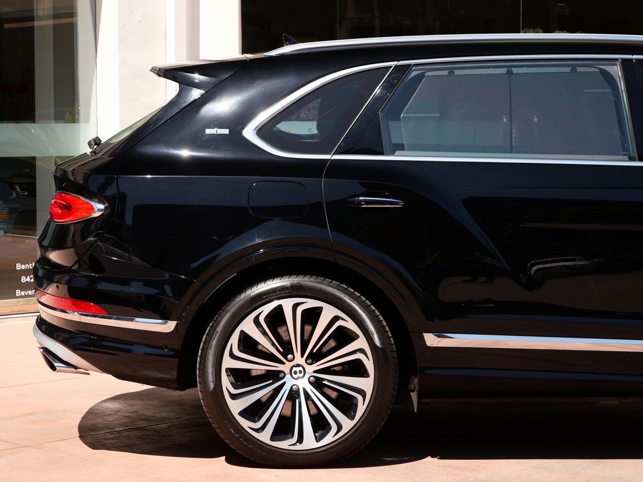 2023 Bentley Bentayga EWB Azure First Edition Azure First Edition Lawrence KS