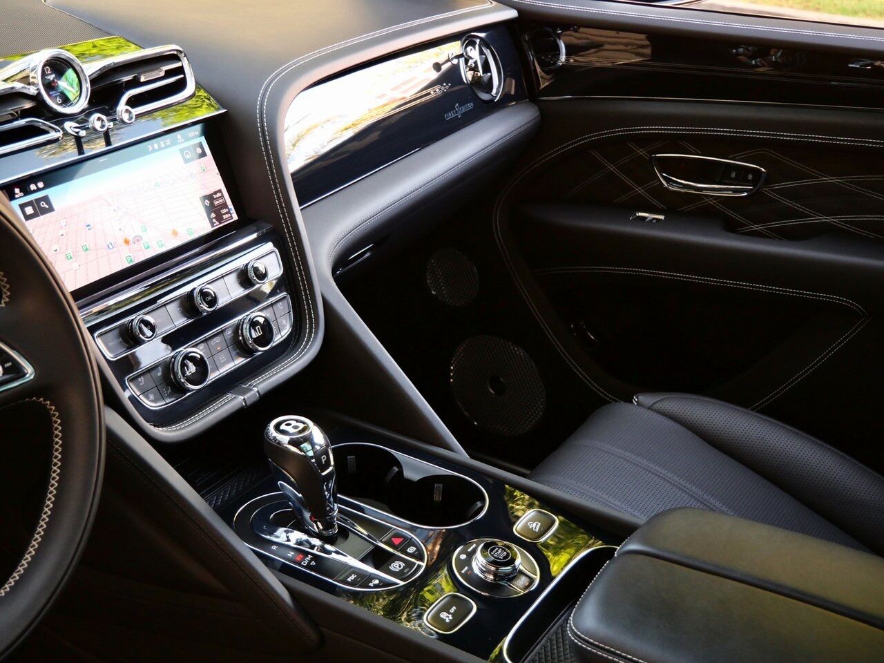 2023 Bentley Bentayga EWB Azure First Edition Azure First Edition Lawrence KS