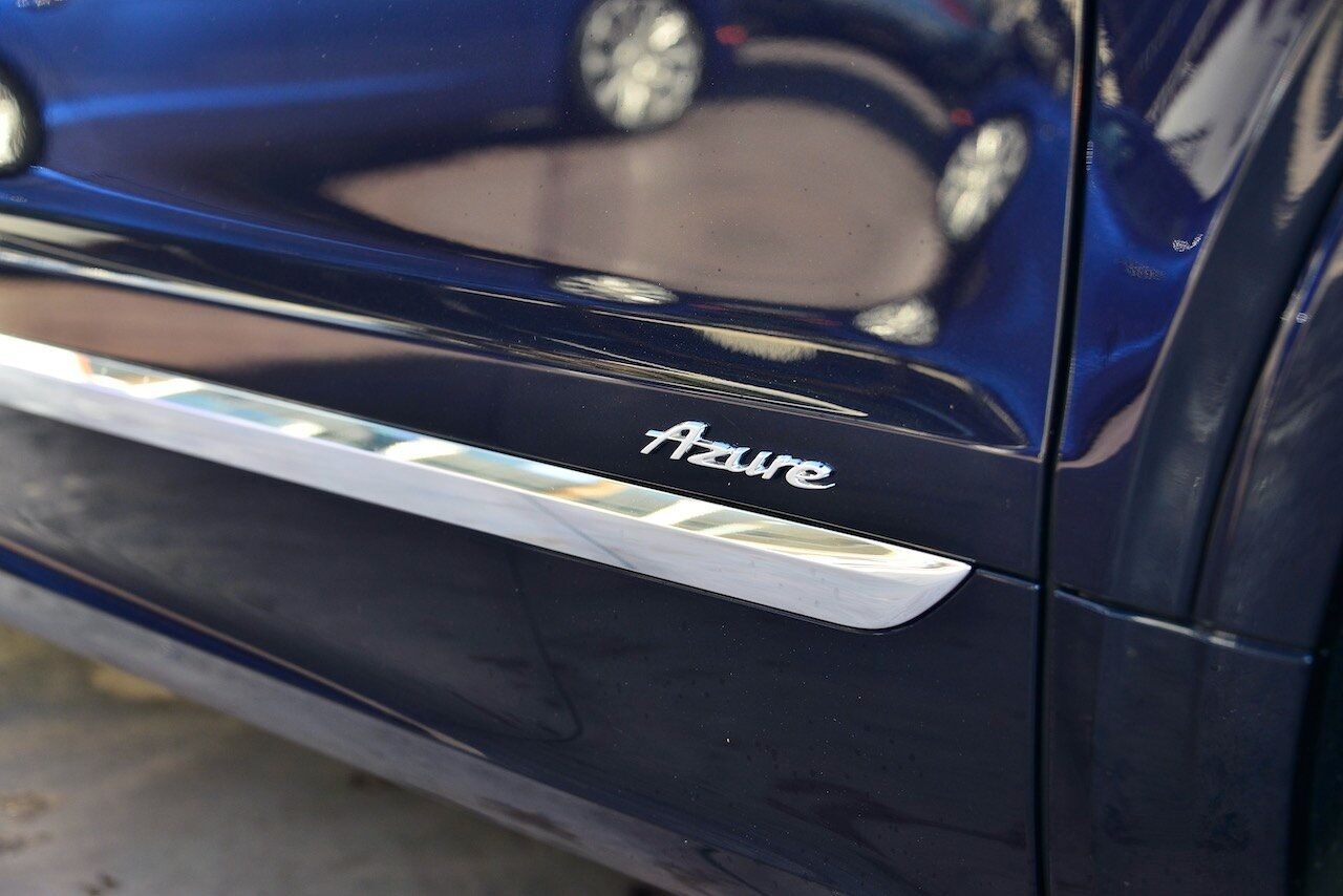 2023 Bentley Bentayga EWB Azure First Edition Azure First Edition Lawrence KS