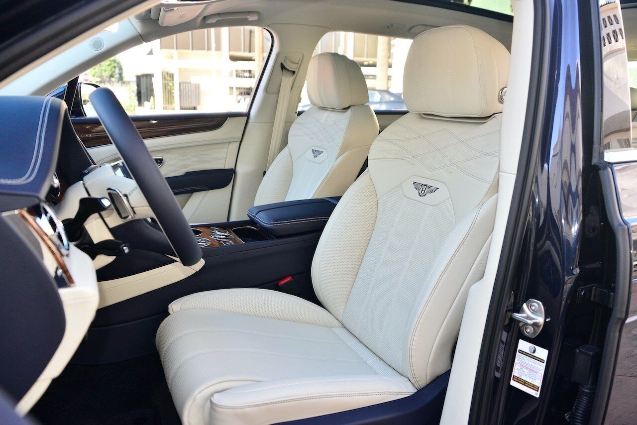 2023 Bentley Bentayga EWB Azure First Edition Azure First Edition Lawrence KS